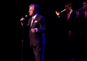 contact frankie valli manager book hire frankie valli agent