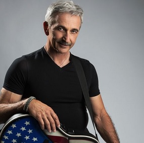 Hire Aaron Tippin contact manager agent